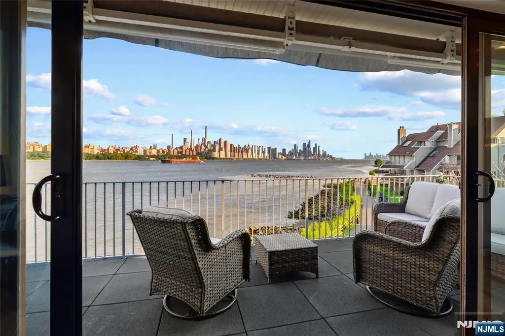 4B Cove Lane, North Bergen, NJ 07047 - #1