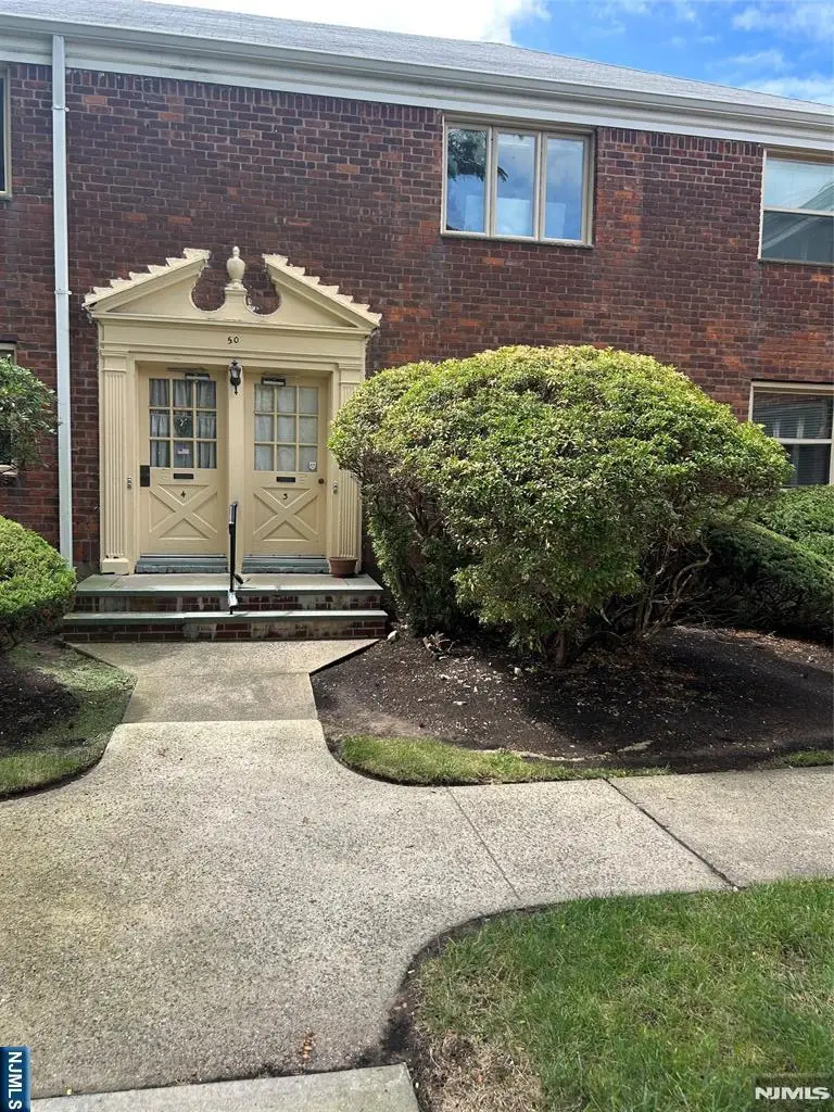 50 S 1st Street 3A, Bergenfield, NJ 07621 - #1