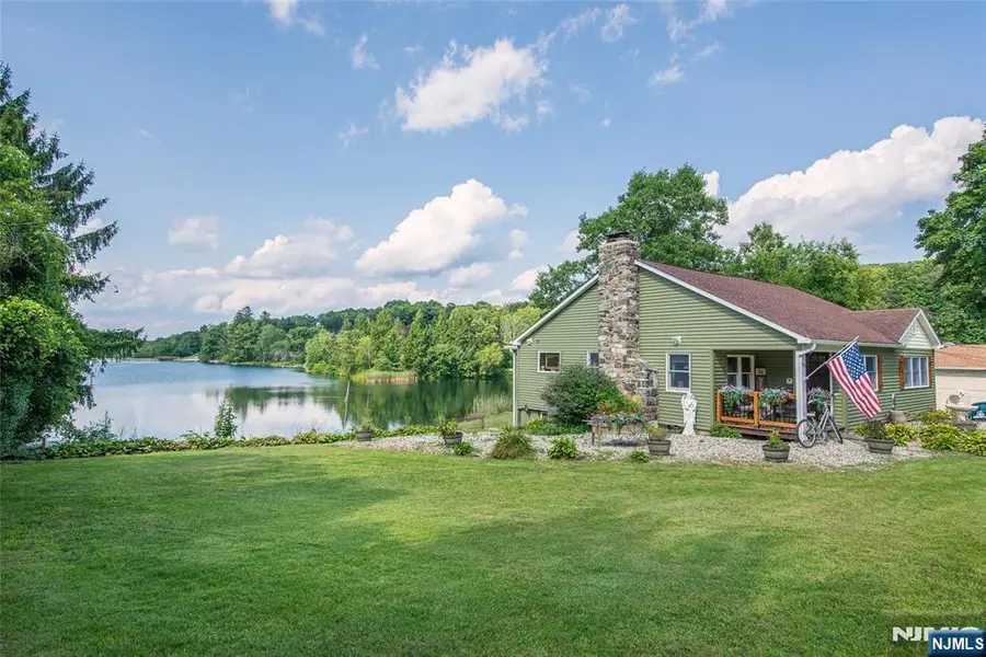 48 Lakeside Avenue, Hardyston, NJ 07460 - #2