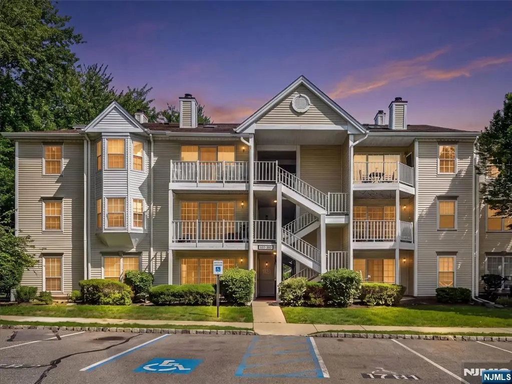 453 Poets Way, Mahwah, NJ 07430 - #1