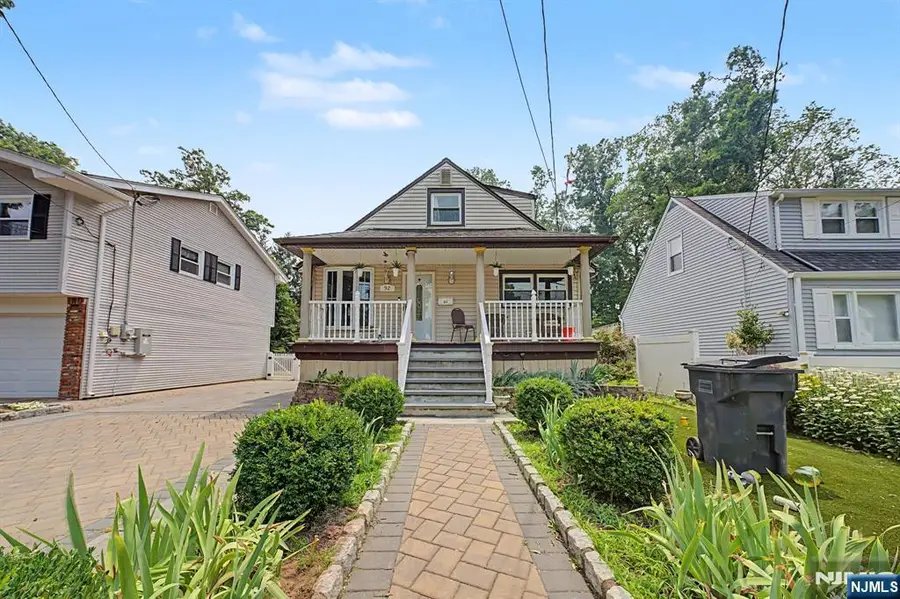 92 Blauvelt Avenue, Bergenfield, NJ 07621 - #2
