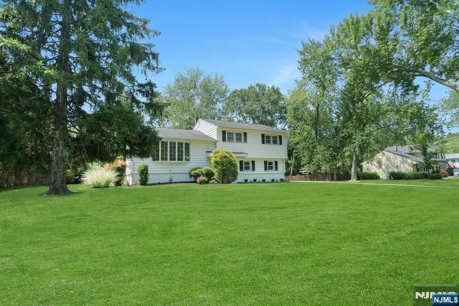 615 Maze Road, River Vale, NJ 07675 - #3