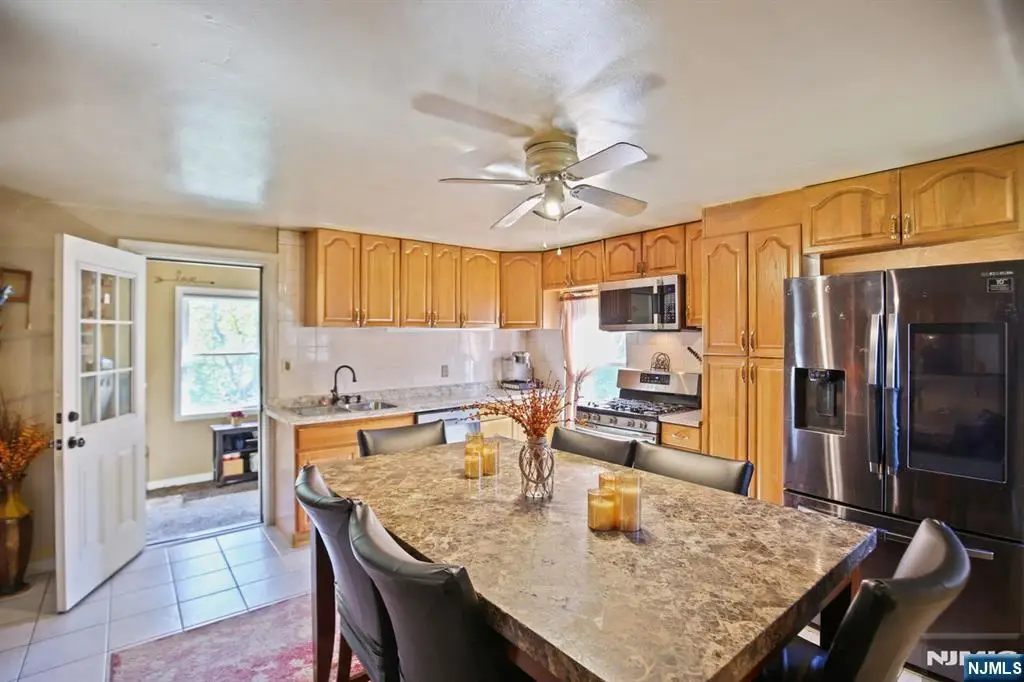 369 Queens Court, Ridgewood, NJ 07450 - #1