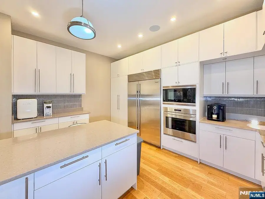 9 Somerset Lane PH 608/614, Edgewater, NJ 07020 - #3