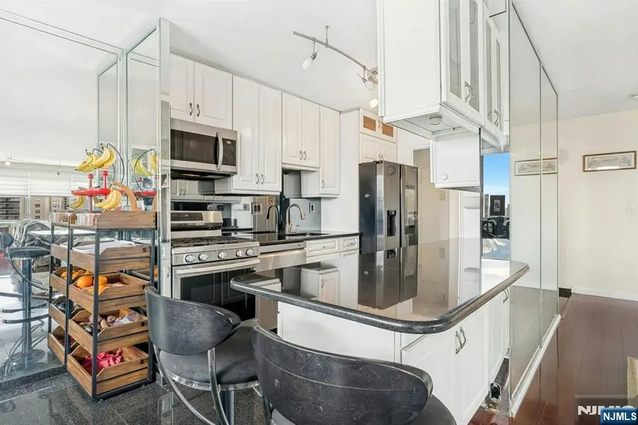 2000 Linwood Avenue 16V, Fort Lee, NJ 07024 - #2