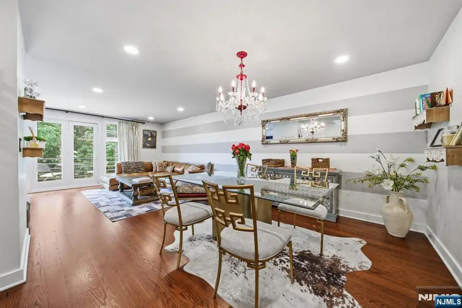 31 Grand Cove Way E31, Edgewater, NJ 07020 - #3