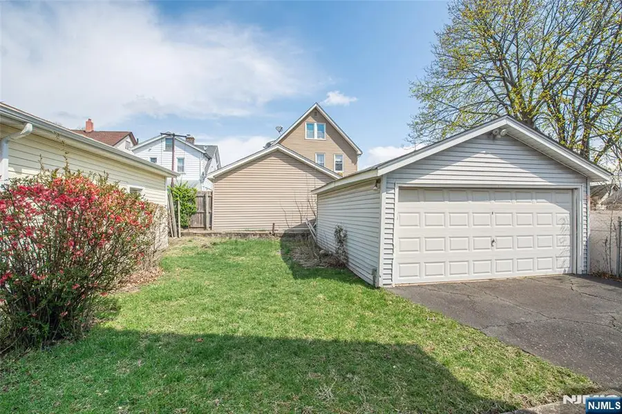86 Tappan Avenue, Belleville, NJ 07109 - #3