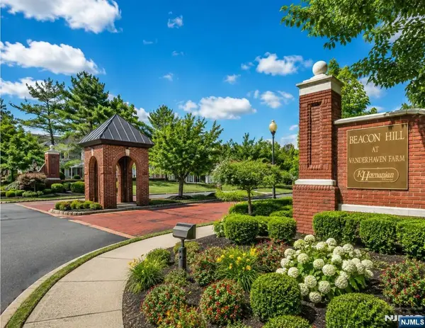 2903 Pinhorn Drive, Bridgewater, NJ 08807