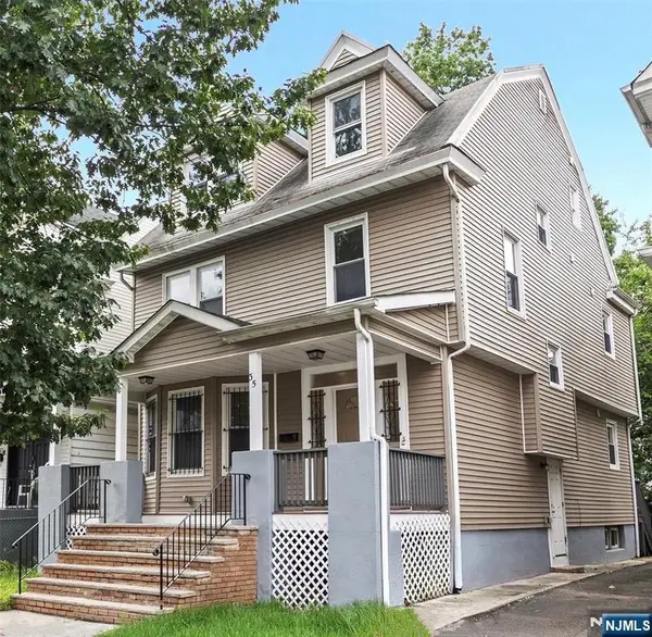35 16th Street, East Orange, NJ 07017