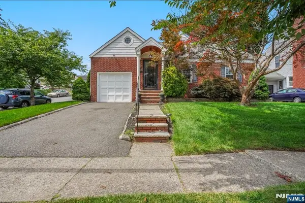 74 Starmond Avenue, Clifton, NJ 07013