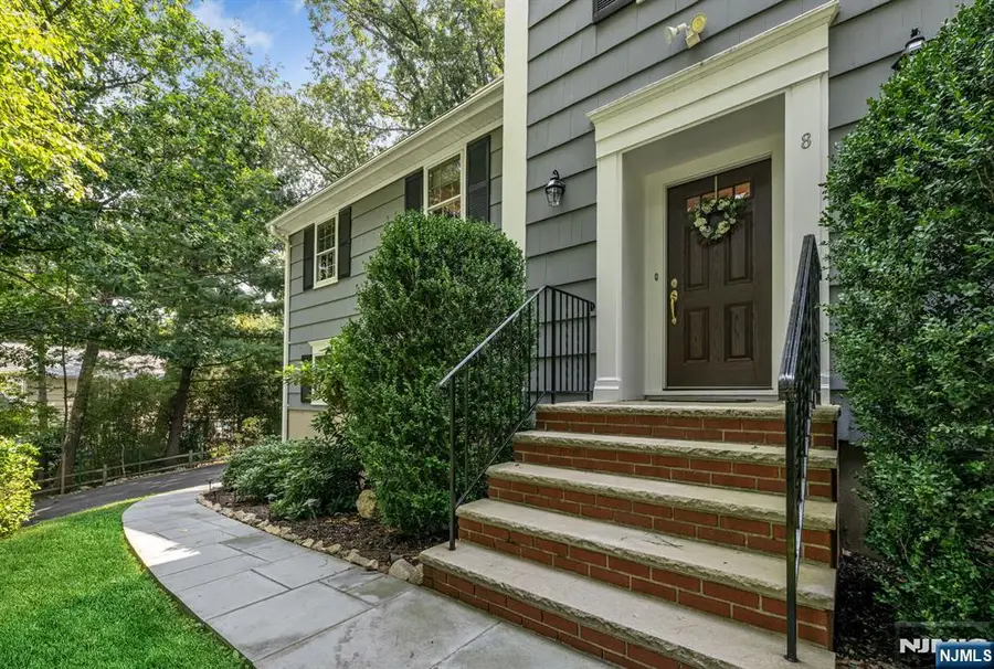 8 Knollwood Drive, Mendham, NJ 07960 - #2