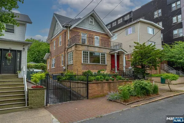 17 77th, North Bergen, NJ 07047