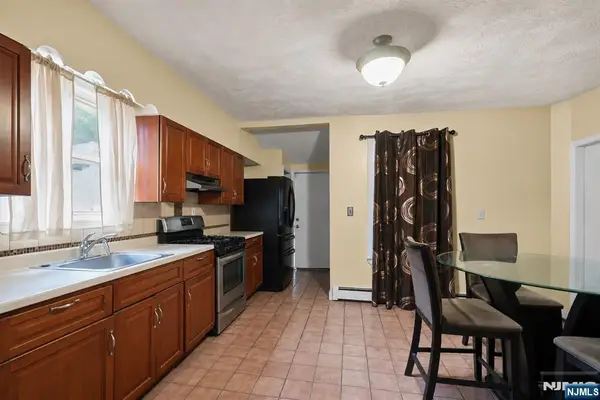 526 E 25th Street, Paterson, NJ 07514