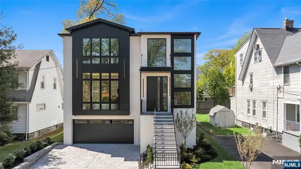 1077 Abbott Boulevard, Fort Lee, NJ 07024