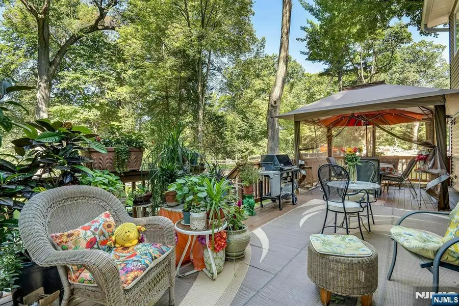 237 Cedar Lane, River Vale, NJ 07675 - #3