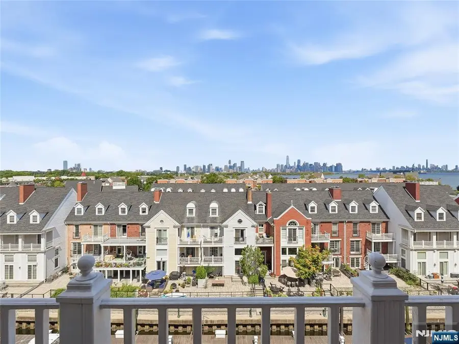 202 W Shearwater Court PH-51, Jersey City, NJ 07305 - #2