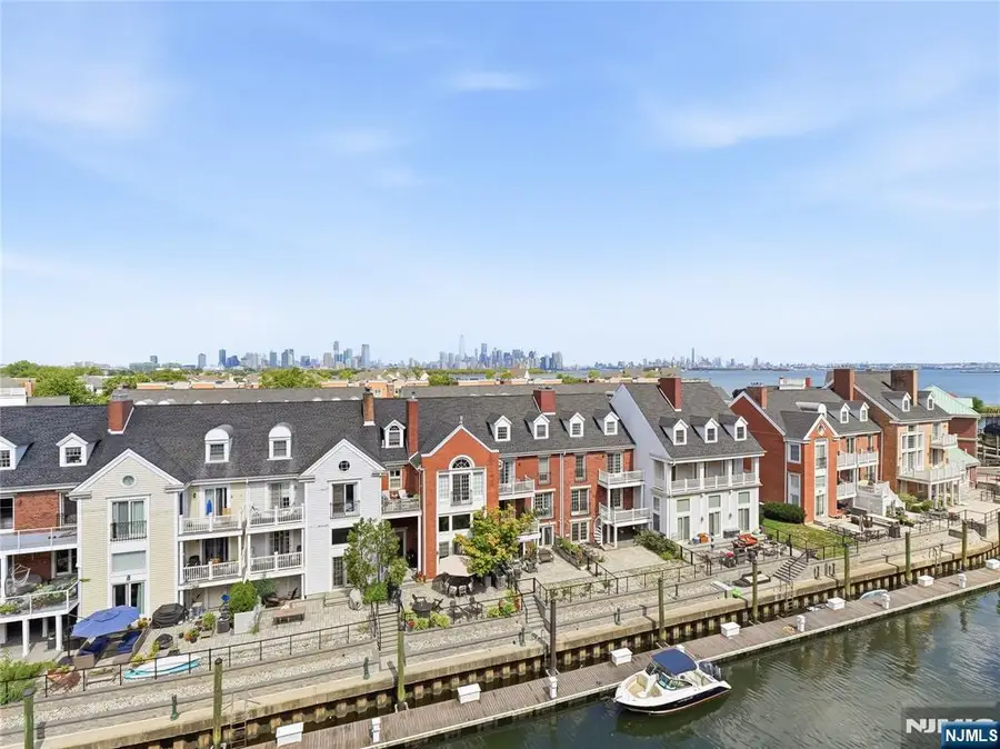202 W Shearwater Court PH-51, Jersey City, NJ 07305 - #3