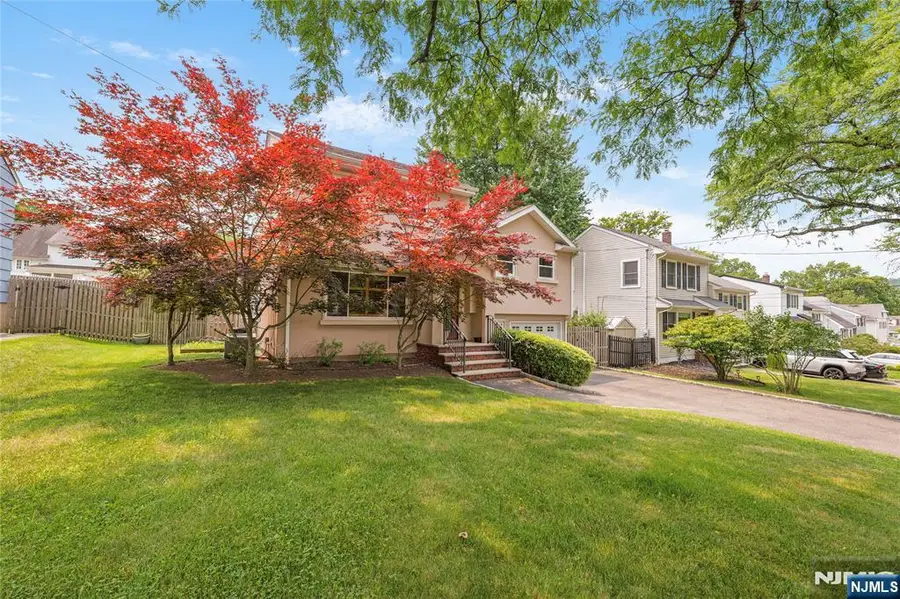 17 Westland Road, Verona, NJ 07044 - #3