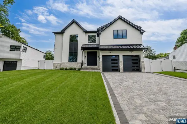 190 Denver Road, Paramus, NJ 07652