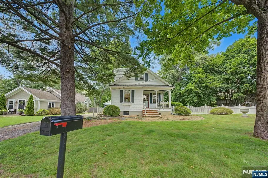 41 Poplar Street, Oakland, NJ 07436 - #3