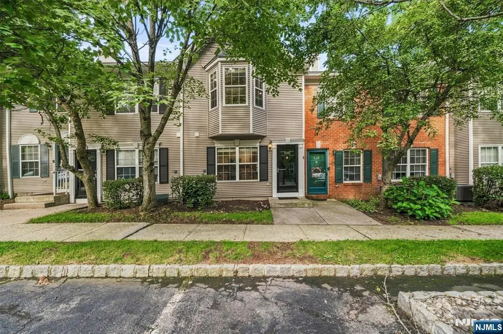 2140 Jordan Court, Mahwah, NJ 07430 - #1