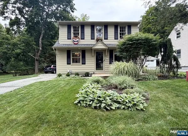837 Circle Avenue, Franklin Lakes, NJ 07417