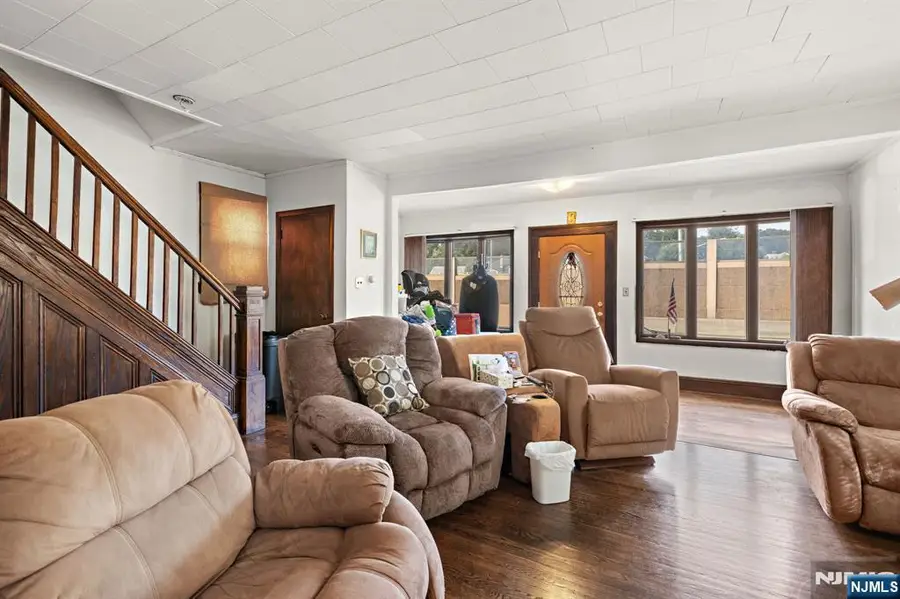 420 Rutherford Avenue, Lyndhurst, NJ 07071 - #2
