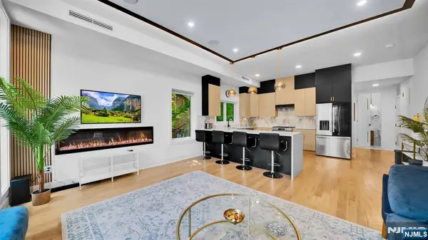 21 Highland Avenue 1, Jersey City, NJ 07306