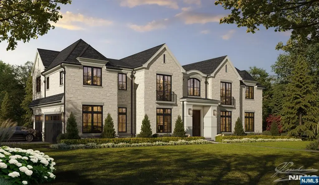 37 Roberts Road, Englewood Cliffs, NJ 07632 - #1