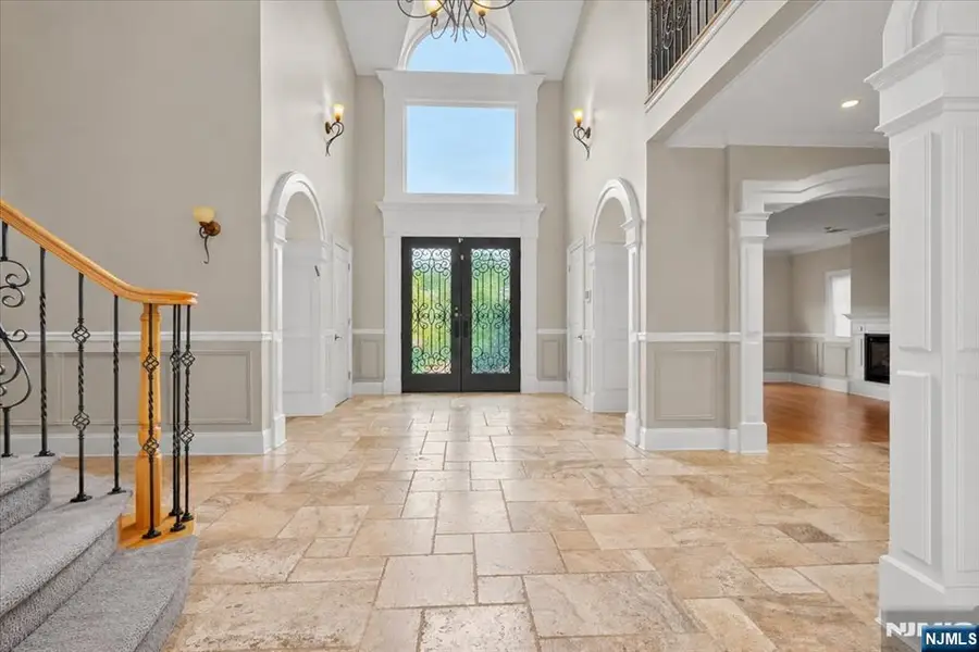 412 Valley View Avenue, Paramus, NJ 07652 - #2