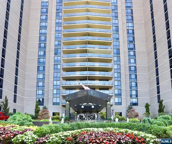 1512 Palisade Avenue 14R, Fort Lee, NJ 07024