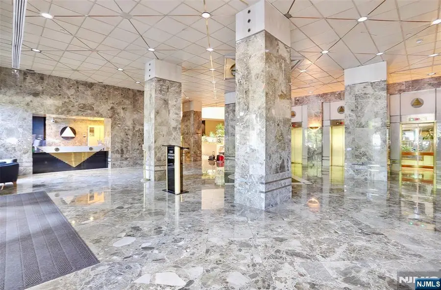 1512 Palisade Avenue 14R, Fort Lee, NJ 07024 - #3