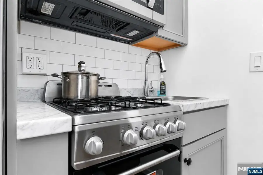 3020-3030 Edwin 5H, Fort Lee, NJ 07024 - #3