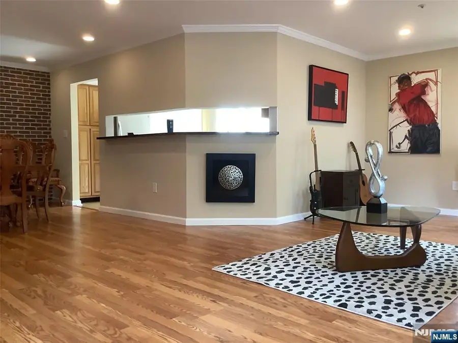 28 Richmond Street 1212, Newark, NJ 07103 - #2