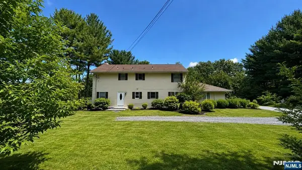 121 Rabbit Hill Road, West Windsor, NJ 08550