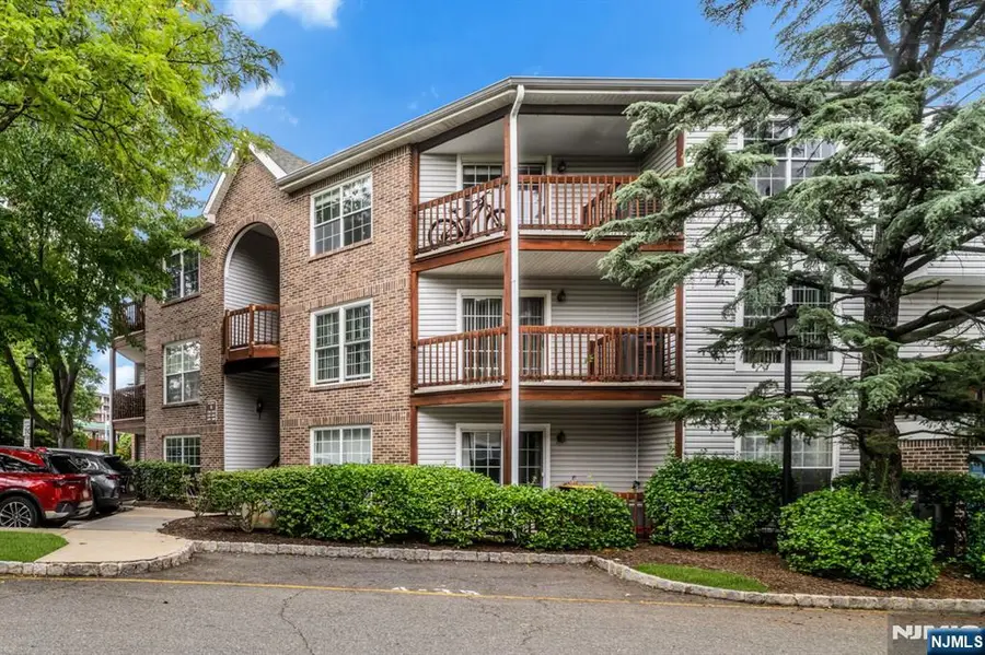 1494 Westgate Drive 4315, Fort Lee, NJ 07024 - #2