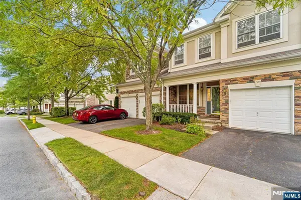 195 Levinberg Lane, Wayne, NJ 07470