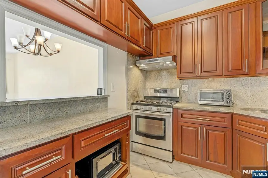 2000 Linwood Avenue 23N, Fort Lee, NJ 07024 - #2