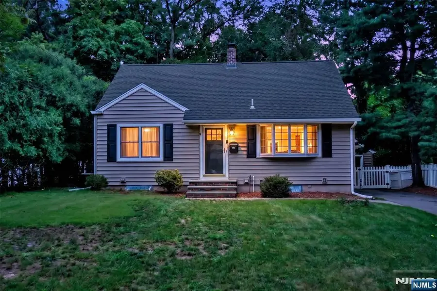 367 S Pleasant Avenue, Ridgewood, NJ 07450 - #2