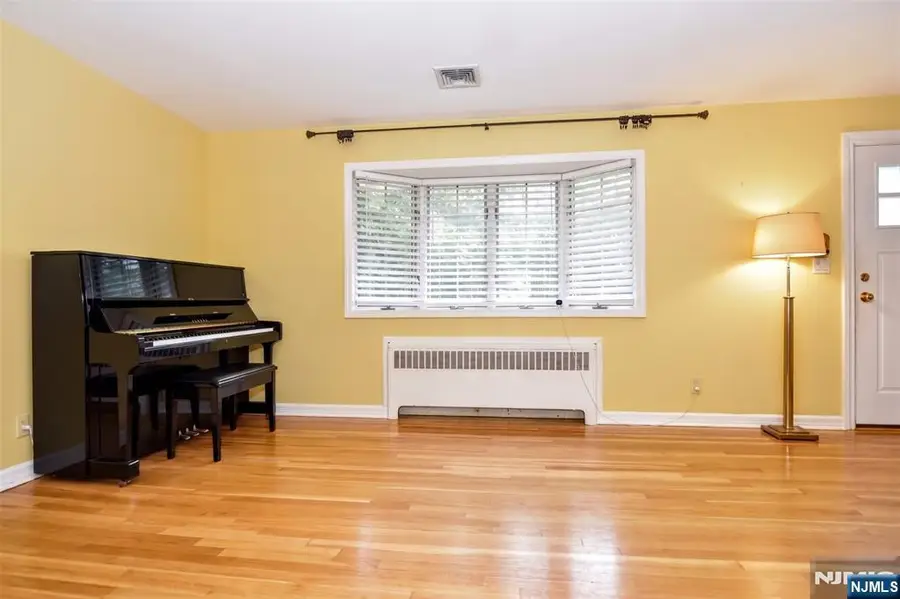 367 S Pleasant Avenue, Ridgewood, NJ 07450 - #3