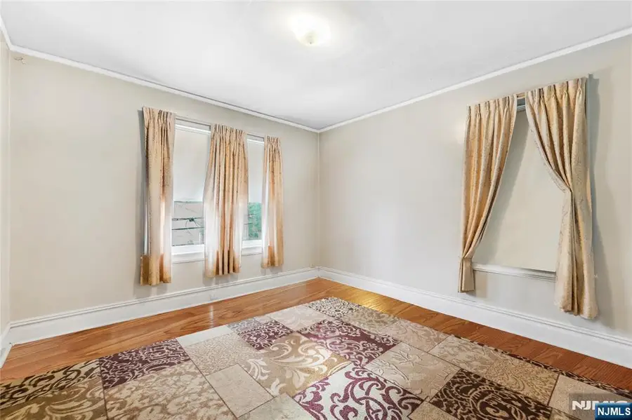 100 Hancox Avenue, Nutley, NJ 07110 - #3