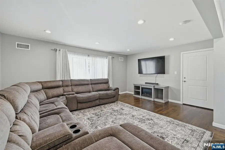 1135 Stonewall Lane, Secaucus, NJ 07094 - #3