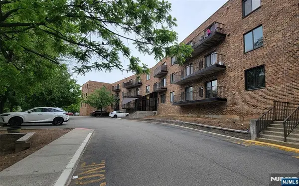 99 Teaneck Road 317, Ridgefield Park, NJ 07660