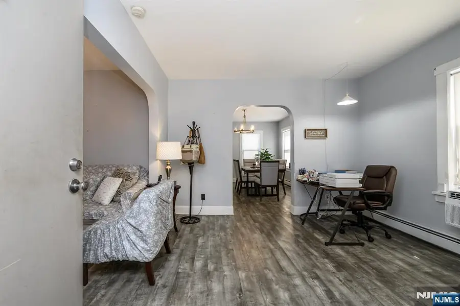 25 Comfort Place, Clifton, NJ 07011 - #3