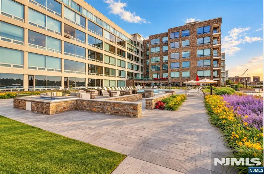 9 Somerset Lane 308, Edgewater, NJ 07020 - #1