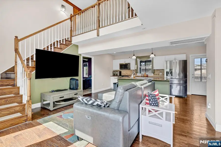 376 Riverside Avenue, Rutherford, NJ 07070 - #3