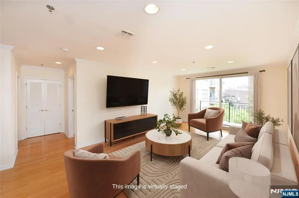 659 1st Street 413, Hoboken, NJ 07030 - #1