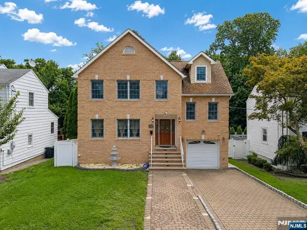207 Stonehouse Road, Glen Ridge, NJ 07028
