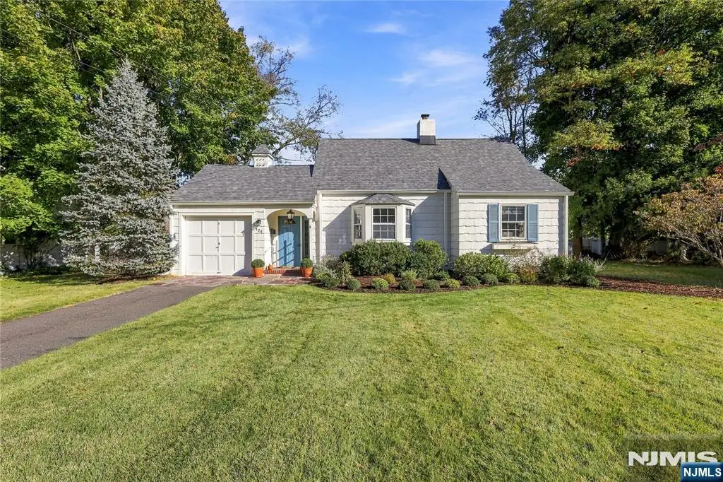 428 Oxford Court, Ridgewood, NJ 07450 - #1