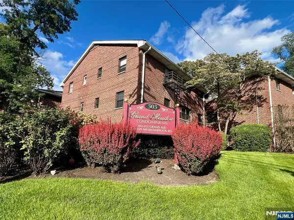 303 Grand Avenue 3, Englewood, NJ 07631